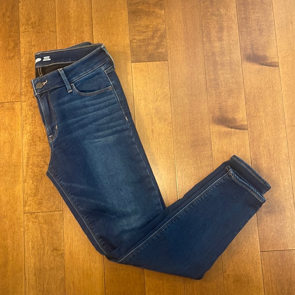 Dark wash old navy high waisted jeans
